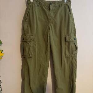 Madewell Garment- Dyed Low-Slung Straight Cargo Pants Classic Olive Size: 26